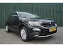 Volkswagen T-Roc 1.5 TSI 150pk Automaat Style + Trekhaak/ Carplay/ Keyless/ Camera/ Cruise/ Garantie!
