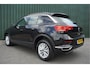 Volkswagen T-Roc 1.5 TSI 150pk Automaat Style + Trekhaak/ Carplay/ Keyless/ Camera/ Cruise/ Garantie!