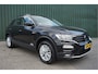 Volkswagen T-Roc 1.5 TSI 150pk Automaat Style + Trekhaak/ Carplay/ Keyless/ Camera/ Cruise/ Garantie!