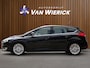Ford Focus 1.0 First Edition 125PK! | Cruise | Navi | Parkeersensoren | LM Velgen | NAP
