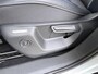 Volkswagen Tayron 1.5 eHybrid R-Line Edition | SoH 95% | Panoramadak | Trekhaak | Adaptieve demping | 360 camera | ErgoActive stoelen | Navigatie | Adaptieve cruise control | Stoel- en stuurwielverwarming |