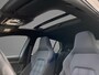 Volkswagen Golf 1.4eHybrid 180kW/245PK GTE · Panoramadak · Dodehoeksensoren · Navigatie · Apple/Android Car Play · Camera · Stoelverwarming ·