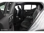 Volvo XC40 2.0 B4 Plus Black Edition |Lounge Pakket | Panoramadak | BLISS | Adaptive Cruise | Pilot Assist