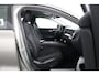 Volvo V60 2.0 B3 Momentum Advantage | Dealer onderhouden | Climate control | Cruise Control | LED | Styling Pack