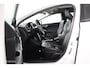 Volvo V40 Cross Country 1.5 T3 Polar+ Luxury | Panoaramdak | Keyless | Verwarmbare voorstoelen | Lederen bekleding | Camera | DAB | PDC Voor en achter