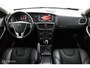 Volvo V40 Cross Country 1.5 T3 Polar+ Luxury | Panoaramdak | Keyless | Verwarmbare voorstoelen | Lederen bekleding | Camera | DAB | PDC Voor en achter