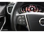 Volvo V40 Cross Country 1.5 T3 Polar+ Luxury | Panoaramdak | Keyless | Verwarmbare voorstoelen | Lederen bekleding | Camera | DAB | PDC Voor en achter