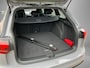 Volkswagen Golf Variant 1.5eTSI/150PK R-Line DSG · Navigatie · Trekhaak · Camera + Parkeersensoren · Garantie t/m 09-09-2030 Of 100000km.
