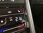 Volkswagen T-Roc 1.0TSI/110PK Life · Navigatie · Camera + Parkeersensoren · Apple/Android Car Play · Stoelverwarming ·