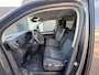 Peugeot Expert 2.0 BlueHDI 180 S&S DC DC | Trekhaak | Dubbele schuifdeur | Navigatie | Camera | Cruise Control | 2 zitplaatsen rechtsvoor | Armsteun voor | Bluetooth telefoonvoorbereiding