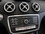 Mercedes-Benz A-klasse 180 AMG Edition Night Pack Panoramadak Navigatie Apple CarPlay Android Auto Camera Parkeerhulp Cruise Control Stoelverwarming Full Led Airco Lichtmetalen velgen