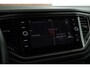 Volkswagen T-Roc 1.5 TSI 150pk DSG Style Trekhaak Camera Stoelverwarming Panoramadak LED
