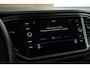 Volkswagen T-Roc 1.5 TSI 150pk DSG Style Trekhaak Camera Stoelverwarming Panoramadak LED