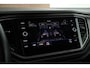 Volkswagen T-Roc 1.5 TSI 150pk DSG Style Trekhaak Camera Stoelverwarming Panoramadak LED