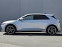 Hyundai Ioniq 5 Lounge AWD 84 kWh / SOH 99% / Fabrieksgarantie tot 02-2030 / CCS snelladen / Head Up Display / Warmtepomp / Trekgewicht 1600 kg / Elektrische achterklep / Stuur- Stoel & Achterbank verwarming / Rondomzicht camera / Bose Audio Systeem / Adaptief cruise control /