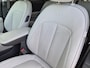 Hyundai Ioniq 5 Lounge AWD 84 kWh / SOH 99% / Fabrieksgarantie tot 02-2030 / CCS snelladen / Head Up Display / Warmtepomp / Trekgewicht 1600 kg / Elektrische achterklep / Stuur- Stoel & Achterbank verwarming / Rondomzicht camera / Bose Audio Systeem / Adaptief cruise control /