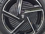 Hyundai Ioniq 5 Lounge AWD 84 kWh / SOH 99% / Fabrieksgarantie tot 02-2030 / CCS snelladen / Head Up Display / Warmtepomp / Trekgewicht 1600 kg / Elektrische achterklep / Stuur- Stoel & Achterbank verwarming / Rondomzicht camera / Bose Audio Systeem / Adaptief cruise control /