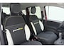 Fiat Pandina 1.0 Cross | NIEUW | Zwart dak | 8 jaar fabrieksgarantie | Lichtmetalen velgen | Hoge instap | Dakrails | Navigatie via carplay | Extra getint glas