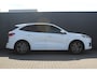Ford Kuga 1.5 EcoBoost ST-Line X | Incl. 12 maanden Garantie | Elektrisch wegklapbare trekhaak | Stoel/stuurverwarming | Achteruitrijcamera | Navigatie | Climate controle | Adaptive cruise controle | Lane assist | Keyless entry/start | Draadloze telefoonlader | Dodehoekdetectie |
