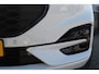 Ford Kuga 1.5 EcoBoost ST-Line X | Incl. 12 maanden Garantie | Elektrisch wegklapbare trekhaak | Stoel/stuurverwarming | Achteruitrijcamera | Navigatie | Climate controle | Adaptive cruise controle | Lane assist | Keyless entry/start | Draadloze telefoonlader | Dodehoekdetectie |
