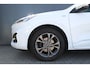 Ford Kuga 1.5 EcoBoost ST-Line X | Incl. 12 maanden Garantie | Elektrisch wegklapbare trekhaak | Stoel/stuurverwarming | Achteruitrijcamera | Navigatie | Climate controle | Adaptive cruise controle | Lane assist | Keyless entry/start | Draadloze telefoonlader | Dodehoekdetectie |