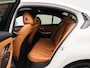 BMW 3-Serie 320e Business Edition Plus | Automaat | Apple Carplay / Android Auto | Panoramadak | Achteruitrijcamera | Parkeersensoren | Stoelverwarming | Stuurverwarming |