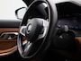 BMW 3-Serie 320e Business Edition Plus | Automaat | Apple Carplay / Android Auto | Panoramadak | Achteruitrijcamera | Parkeersensoren | Stoelverwarming | Stuurverwarming |