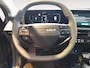 Kia EV6 Light Edition 63 kWh Nieuw model | Navi | Stoelverwarming vόόr en stuurwielverwarming | Achteruitrijcamera | Fabrieksgarantie t/m 30-4-2032 + 3x 1 jaar* | NAP