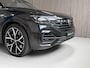 Volkswagen Touareg 3.0 TSi eHybrid 4MOTION R LINE - NACHTZICHT - PANORAMADAK - TREKHAAK - LUCHTVERING - HUD - 360 CAMERA - SFEERVERLICHTING - STOELKOELING