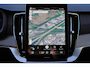 Volvo XC90 2.0 T8 Plug-in hybrid AWD Ultra Bright - Luchtvering - Panorama/schuifdak - IntelliSafe Assist & Surround - 360º Camera - Harman/Kardon audio - Adaptieve LED koplampen - Verwarmde voorstoelen, stuur & achterbank - Parkeersensoren voor & achter - Elektr. bedienb. voorstoelen met geheugen - Draadloze tel. lader - Extra getint glas - Inklapbare trekhaak - 21' LMV