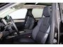 Volvo XC90 2.0 T8 Plug-in hybrid AWD Ultra Bright - Luchtvering - Panorama/schuifdak - IntelliSafe Assist & Surround - 360º Camera - Harman/Kardon audio - Adaptieve LED koplampen - Verwarmde voorstoelen, stuur & achterbank - Parkeersensoren voor & achter - Elektr. bedienb. voorstoelen met geheugen - Draadloze tel. lader - Extra getint glas - Inklapbare trekhaak - 21' LMV