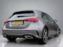 Mercedes-Benz A-klasse 180 AMG Line AUT. | 1e eigenaar | dealer onderh. | panoramadak | camera | night pakket | sfeerverlichting