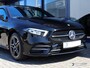 Mercedes-Benz A-klasse 250 e Business | AMG Ed. | 8G Aut. | MBUX | Night Pakket | Ambiente | Apple Car Play/Android Auto | Parkeer Assist. | 18 " LM Velgen | Draadloos Opladen | Aug. Reality
