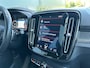 Volvo XC40 2.0 T4 R-Design | Trekhaak | Pilot Assist | Camera | BLIS | Harman/Kardon | Stoelverwarming |