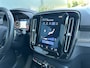 Volvo XC40 2.0 T4 R-Design | Trekhaak | Pilot Assist | Camera | BLIS | Harman/Kardon | Stoelverwarming |