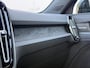 Volvo EC40 Single Motor Extended Range Plus Europa 82 kWh | Forest Lake Metallic | Panoramadak | Harman Kardon audio | Adaptieve Cruise Control | verwarmbare voorstoelen, stuurwiel & achterbank | 19 inch lichtmetalen velgen | 360 graden rondomzicht camera