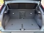 Volvo EC40 Single Motor Extended Range Plus Europa 82 kWh | Forest Lake Metallic | Panoramadak | Harman Kardon audio | Adaptieve Cruise Control | verwarmbare voorstoelen, stuurwiel & achterbank | 19 inch lichtmetalen velgen | 360 graden rondomzicht camera