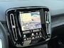 Volvo EC40 Single Motor Extended Range Plus Europa 82 kWh | Forest Lake Metallic | Panoramadak | Harman Kardon audio | Adaptieve Cruise Control | verwarmbare voorstoelen, stuurwiel & achterbank | 19 inch lichtmetalen velgen | 360 graden rondomzicht camera