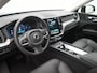 Volvo XC60 2.0 T6 Plug-in hybrid AWD Essential Bright - RIJKLAARPRIJS - All Seasonbanden - Achteruitrijcamera - Elektrisch Glazen Panoramadak - Elektrische Uitklapbare Trekhaak - Stoel- en Stuurverwarming!