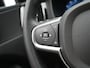 Volvo XC60 2.0 T6 Plug-in hybrid AWD Essential Bright - RIJKLAARPRIJS - All Seasonbanden - Achteruitrijcamera - Elektrisch Glazen Panoramadak - Elektrische Uitklapbare Trekhaak - Stoel- en Stuurverwarming!