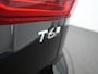Volvo XC60 2.0 T6 Plug-in hybrid AWD Essential Bright - RIJKLAARPRIJS - All Seasonbanden - Achteruitrijcamera - Elektrisch Glazen Panoramadak - Elektrische Uitklapbare Trekhaak - Stoel- en Stuurverwarming!