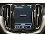 Volvo XC60 2.0 T6 Plug-in hybrid AWD Essential Bright - RIJKLAARPRIJS - All Seasonbanden - Achteruitrijcamera - Elektrisch Glazen Panoramadak - Elektrische Uitklapbare Trekhaak - Stoel- en Stuurverwarming!