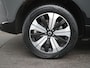 Volvo XC60 2.0 T6 Plug-in hybrid AWD Essential Bright - RIJKLAARPRIJS - All Seasonbanden - Achteruitrijcamera - Elektrisch Glazen Panoramadak - Elektrische Uitklapbare Trekhaak - Stoel- en Stuurverwarming!