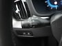 Volvo XC60 2.0 T6 Plug-in hybrid AWD Essential Bright - RIJKLAARPRIJS - All Seasonbanden - Achteruitrijcamera - Elektrisch Glazen Panoramadak - Elektrische Uitklapbare Trekhaak - Stoel- en Stuurverwarming!