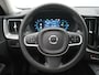 Volvo XC60 2.0 T6 Plug-in hybrid AWD Essential Bright - RIJKLAARPRIJS - All Seasonbanden - Achteruitrijcamera - Elektrisch Glazen Panoramadak - Elektrische Uitklapbare Trekhaak - Stoel- en Stuurverwarming!