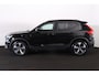 Volvo XC40 B3 Ultra Dark - Panorama/schuifdak - IntelliSafe Assist & Surround - 360º Camera - Harman/Kardon audio - Verwarmde voorstoelen & stuur - Parkeersensoren voor & achter - Elektr. bedienb. voorstoelen met geheugen links - Draadloze tel. lader - Extra getint glas - Inklapbare trekhaak - 19' LMV