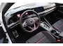 Volkswagen Golf 2.0 TSI GTI | Clubsport | Panoramadak | HUD | IQ Light | Camera | Adaptive cruise | Lane assist | Stoelverwarming
