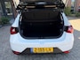 Hyundai i20 1.2 MPI Comfort / bj.2020 / wit/zwart / navigatie / sportvelgen / NAP met 90372 km/ boekjes / 2 sleutels / APK 08/2028