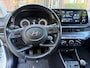 Hyundai i20 1.2 MPI Comfort / bj.2020 / wit/zwart / navigatie / sportvelgen / NAP met 90372 km/ boekjes / 2 sleutels / APK 08/2028