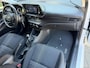 Hyundai i20 1.2 MPI Comfort / bj.2020 / wit/zwart / navigatie / sportvelgen / NAP met 90372 km/ boekjes / 2 sleutels / APK 08/2028